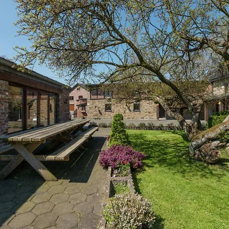 Square Farm Transformed Into A Luxurious Holiday