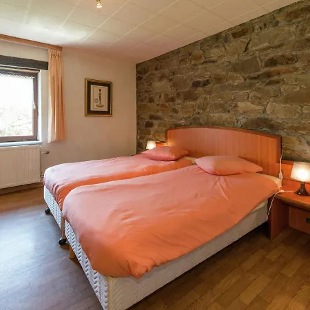 Square Farm Transformed Into A Luxurious Holiday Σπίτι διακοπών